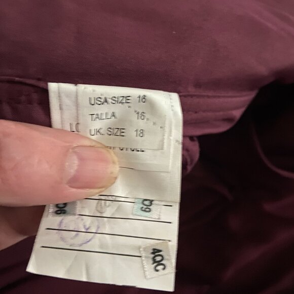 Gorgeous Wine Colored Morilee Halter Sequined Formal Gown Sz 16 Homecoming Prom - Picture 8 of 12